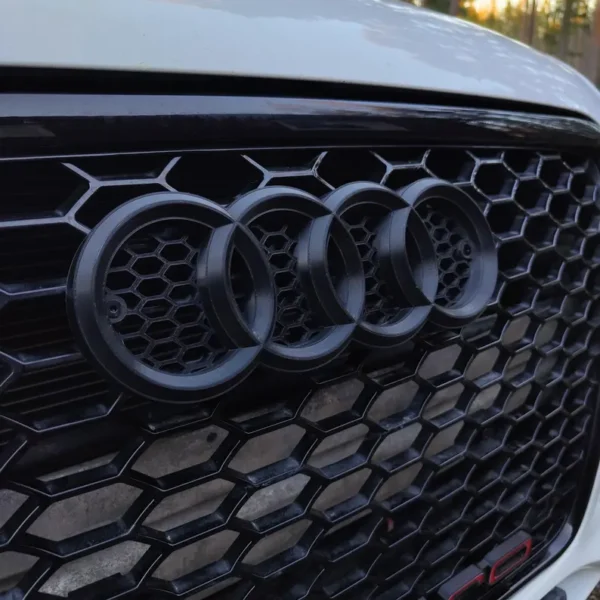 Custom color front badge/emblem (V1) for Audi RS-look honeycomb grill
